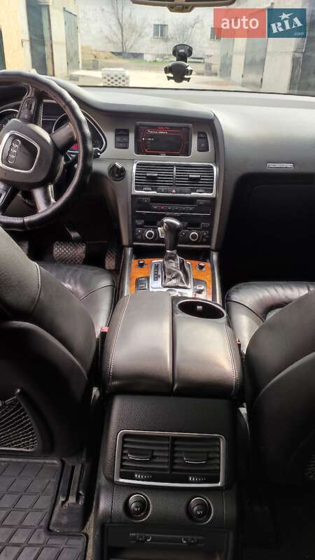 Позашляховик / Кросовер Audi Q7 2007 в Долинській