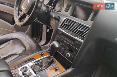 Внедорожник / Кроссовер Audi Q7 2007 в 