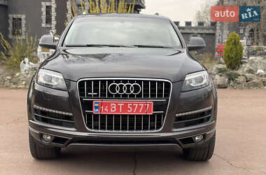 Внедорожник / Кроссовер Audi Q7 2015 в 