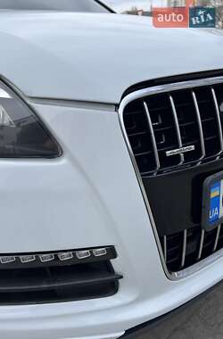 Внедорожник / Кроссовер Audi Q7 2014 в 