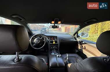 Внедорожник / Кроссовер Audi Q7 2013 в 