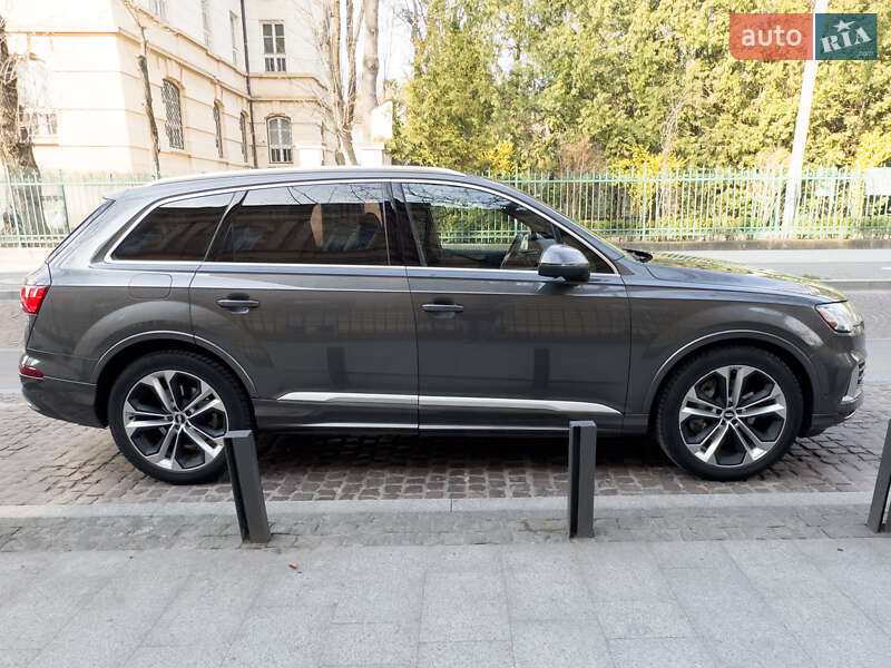 Внедорожник / Кроссовер Audi Q7 2020 в Львове