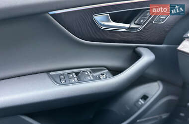 Внедорожник / Кроссовер Audi Q7 2020 в 