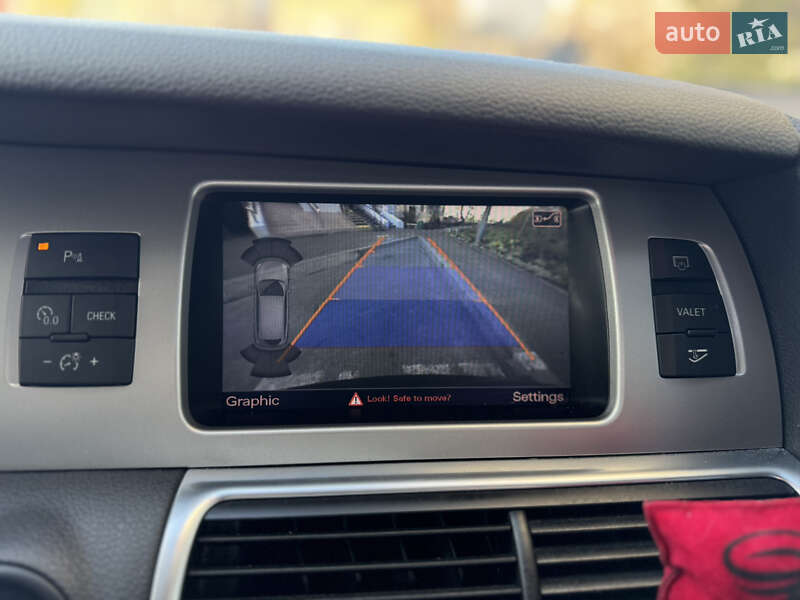 Позашляховик / Кросовер Audi Q7 2015 в Києві