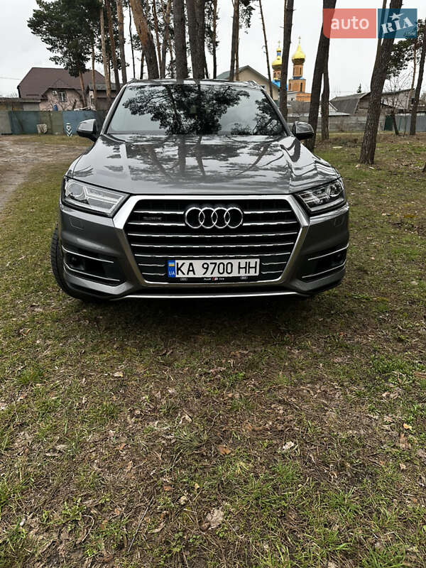 Внедорожник / Кроссовер Audi Q7 2016 в Броварах