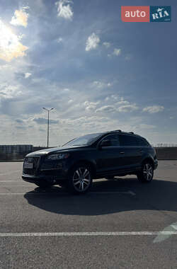 Внедорожник / Кроссовер Audi Q7 2013 в 