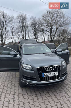 Внедорожник / Кроссовер Audi Q7 2015 в Миргороде