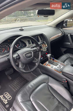 Внедорожник / Кроссовер Audi Q7 2015 в Миргороде