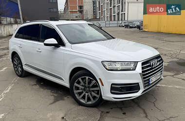 Позашляховик / Кросовер Audi Q7 2017 в Ужгороді