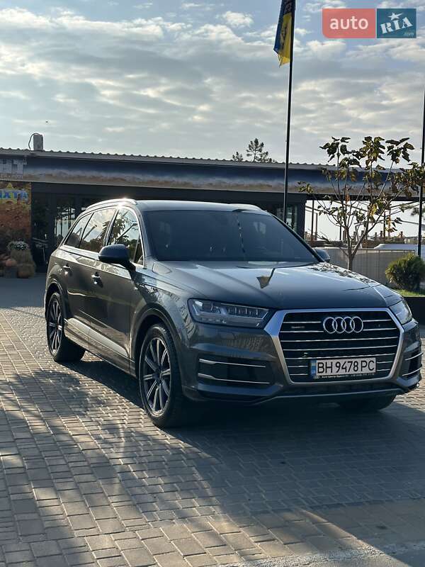 Audi Q7 2017