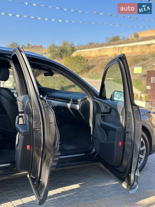 Внедорожник / Кроссовер Audi Q7 2017 в Одессе