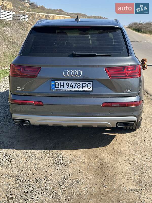 Внедорожник / Кроссовер Audi Q7 2017 в Одессе