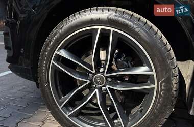 Внедорожник / Кроссовер Audi Q7 2018 в 