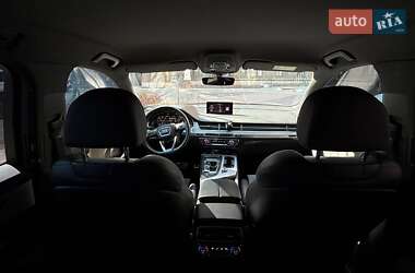 Внедорожник / Кроссовер Audi Q7 2018 в 