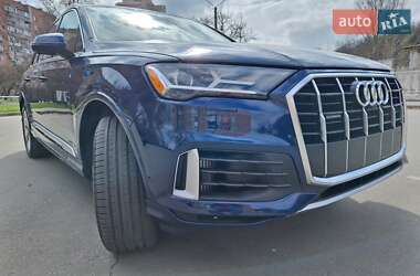 Внедорожник / Кроссовер Audi Q7 2020 в 