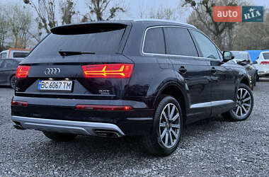 Внедорожник / Кроссовер Audi Q7 2016 в 