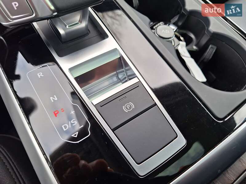 Позашляховик / Кросовер Audi Q7 2020 в Полтаві фото 10 Позашляховик / Кросовер Audi Q7 2020 в Полтаві