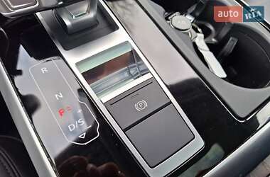Внедорожник / Кроссовер Audi Q7 2020 в 