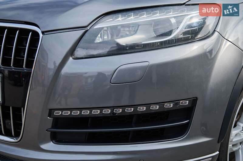 Позашляховик / Кросовер Audi Q7 2014 в Львові