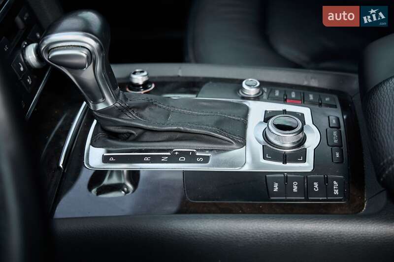 Позашляховик / Кросовер Audi Q7 2014 в Львові