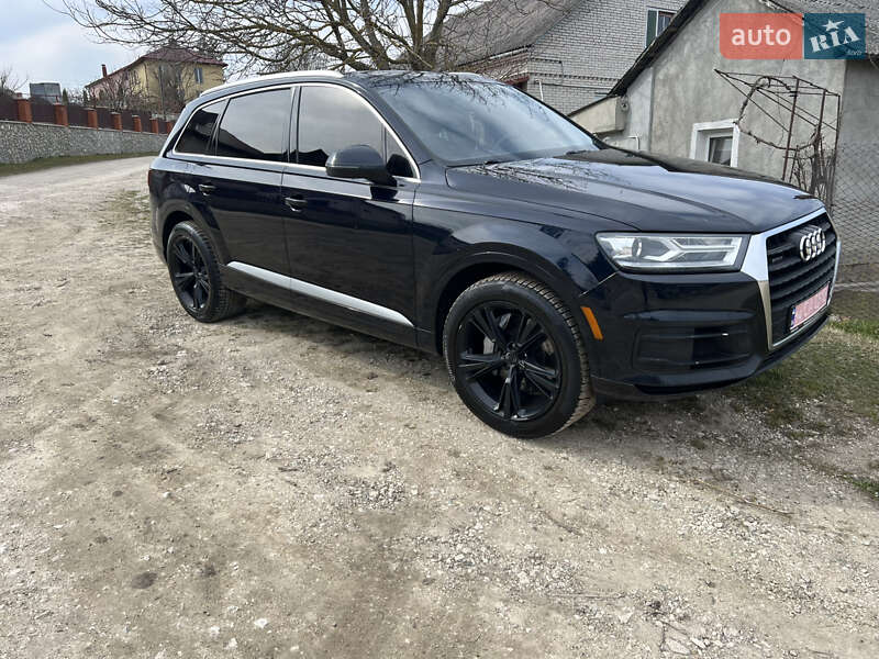 Внедорожник / Кроссовер Audi Q7 2019 в Тернополе