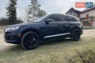 Внедорожник / Кроссовер Audi Q7 2019 в 