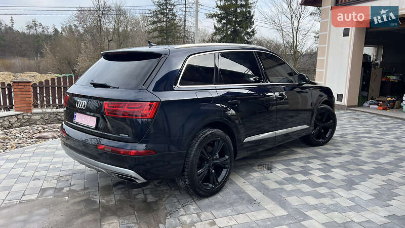 Внедорожник / Кроссовер Audi Q7 2019 в Тернополе