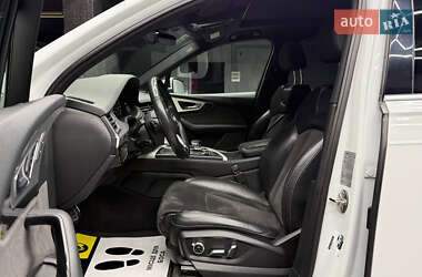 Внедорожник / Кроссовер Audi Q7 2018 в 
