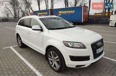 Внедорожник / Кроссовер Audi Q7 2013 в 