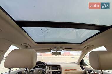 Внедорожник / Кроссовер Audi Q7 2013 в 