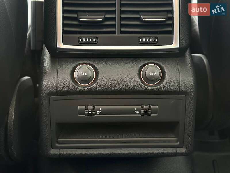 Позашляховик / Кросовер Audi Q7 2015 в Луцьку
