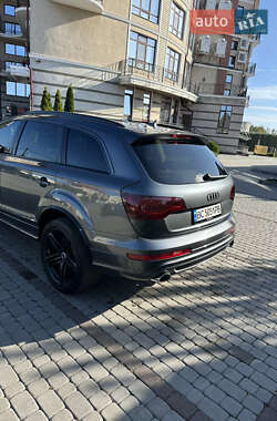 Внедорожник / Кроссовер Audi Q7 2012 в 