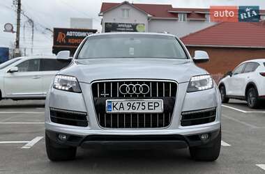 Внедорожник / Кроссовер Audi Q7 2013 в 