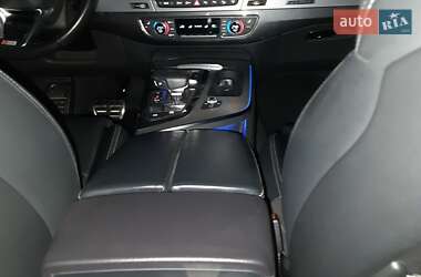 Позашляховик / Кросовер Audi Q7 2017 в 