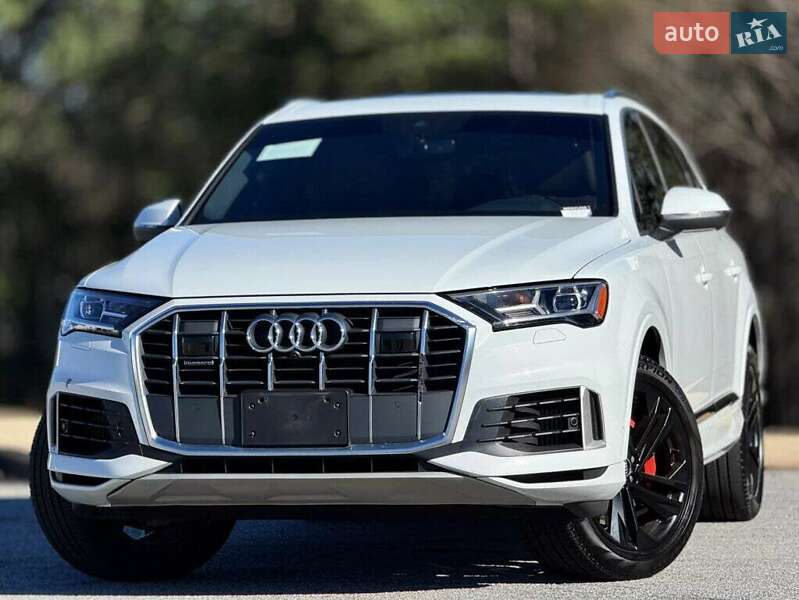 Внедорожник / Кроссовер Audi Q7 2021 в 