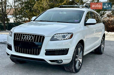 Внедорожник / Кроссовер Audi Q7 2015 в 