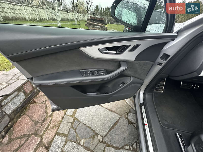 Внедорожник / Кроссовер Audi Q7 2020 в Киеве