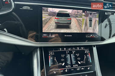 Внедорожник / Кроссовер Audi Q7 2020 в 