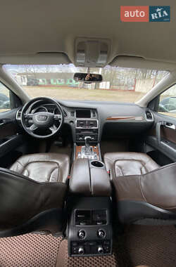 Внедорожник / Кроссовер Audi Q7 2013 в 