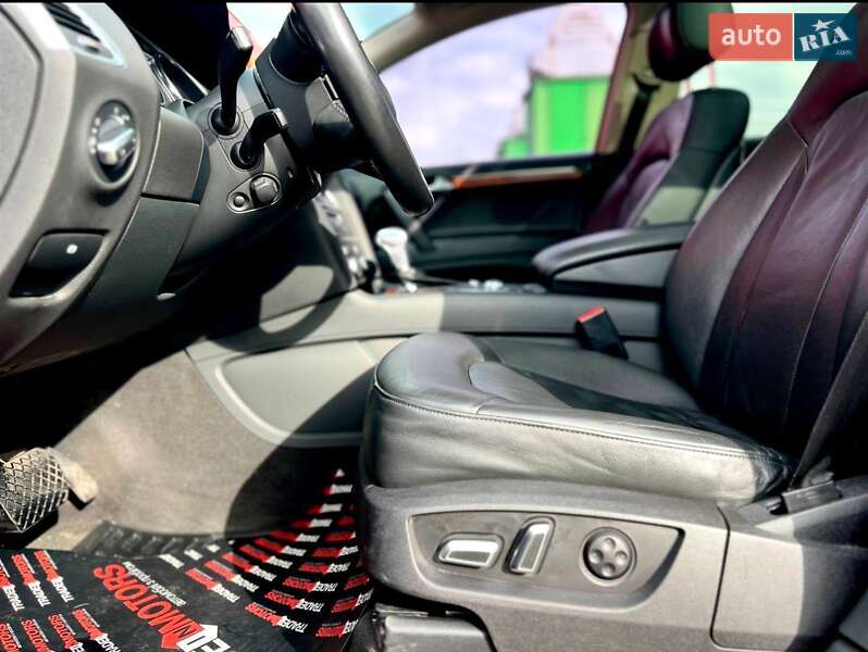 Внедорожник / Кроссовер Audi Q7 2014 в Киеве