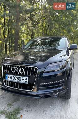 Внедорожник / Кроссовер Audi Q7 2014 в 