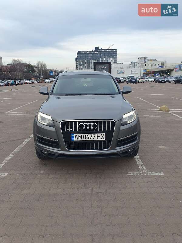 Внедорожник / Кроссовер Audi Q7 2012 в Житомире