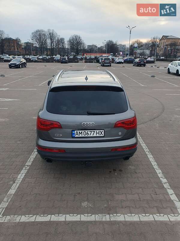 Внедорожник / Кроссовер Audi Q7 2012 в Житомире