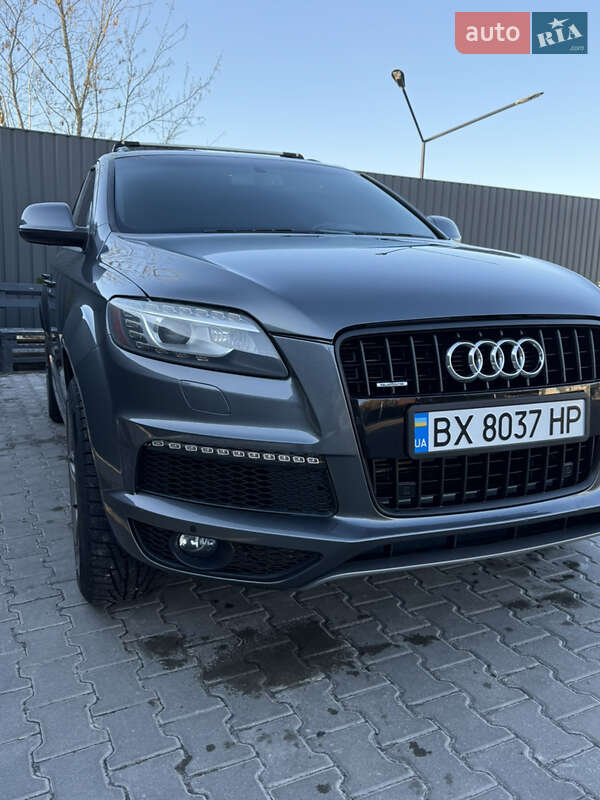 Позашляховик / Кросовер Audi Q7 2015 в Києві