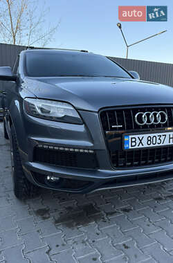 Позашляховик / Кросовер Audi Q7 2015 в 