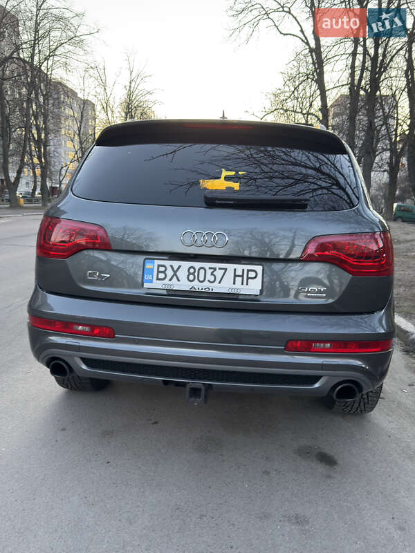 Позашляховик / Кросовер Audi Q7 2015 в Києві