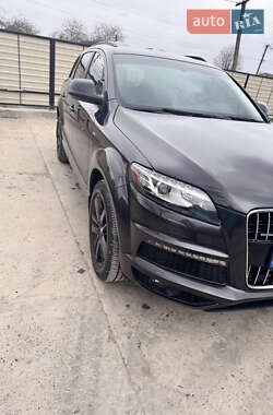 Позашляховик / Кросовер Audi Q7 2013 в Кам'янець-Подільському