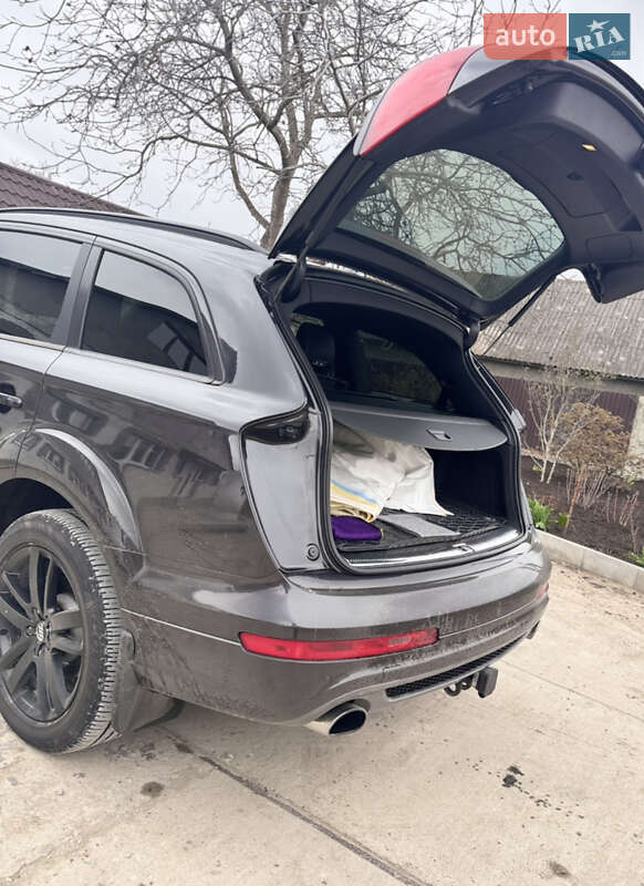 Позашляховик / Кросовер Audi Q7 2013 в Кам'янець-Подільському