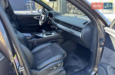 Внедорожник / Кроссовер Audi Q7 2018 в 