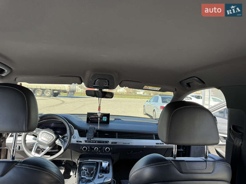Внедорожник / Кроссовер Audi Q7 2018 в Звягеле